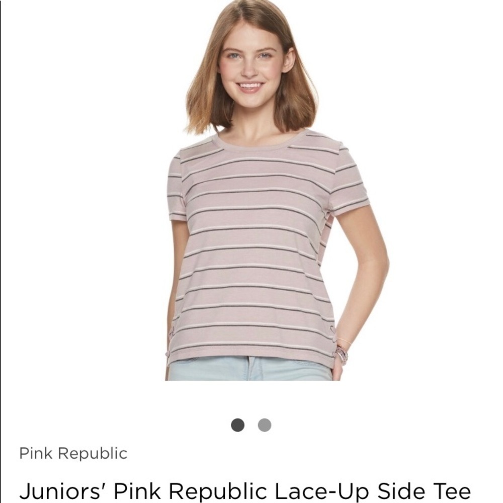 Juniors' Pink Republic Lace-Up Side Tee XL‎